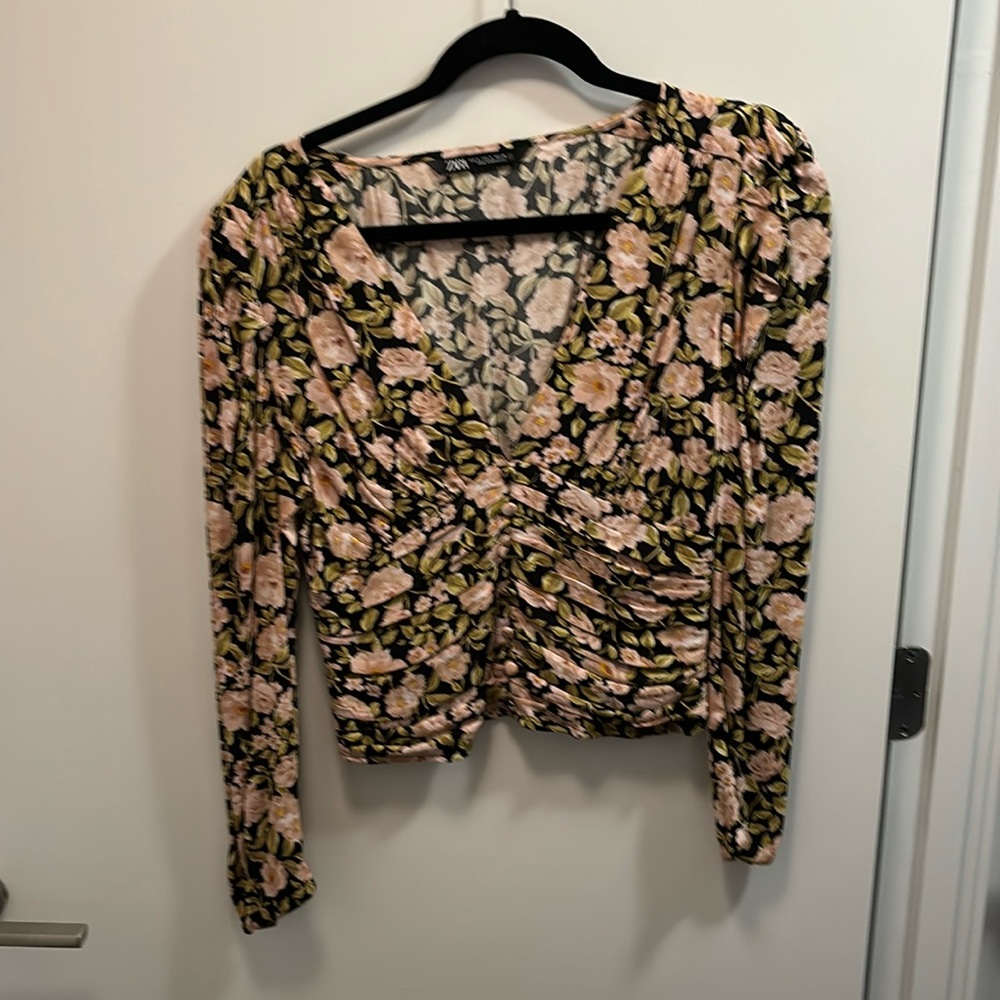 Zara floral top size S
